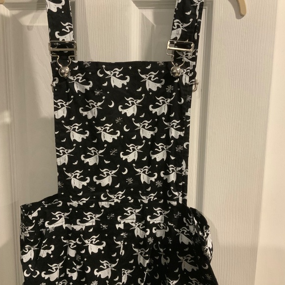 Nightmare Before Christmas Zero print jumper/overalls BNWT - Picture 2 of 6